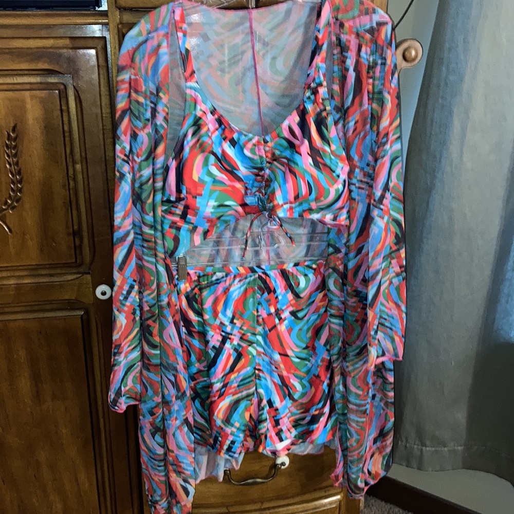 Colorful Women's Swim Cover-Up Set - Picture 14 of 14